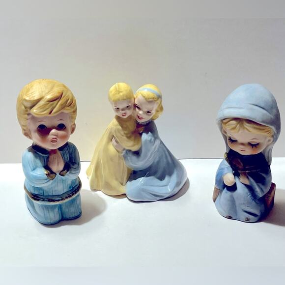 Set of 3 vintage porcelain children figurines - Picture 1 of 11